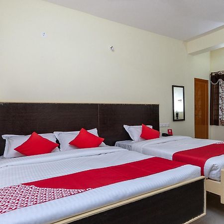 Oyo Hotel Sannidhi Residency Tirupati Exterior foto