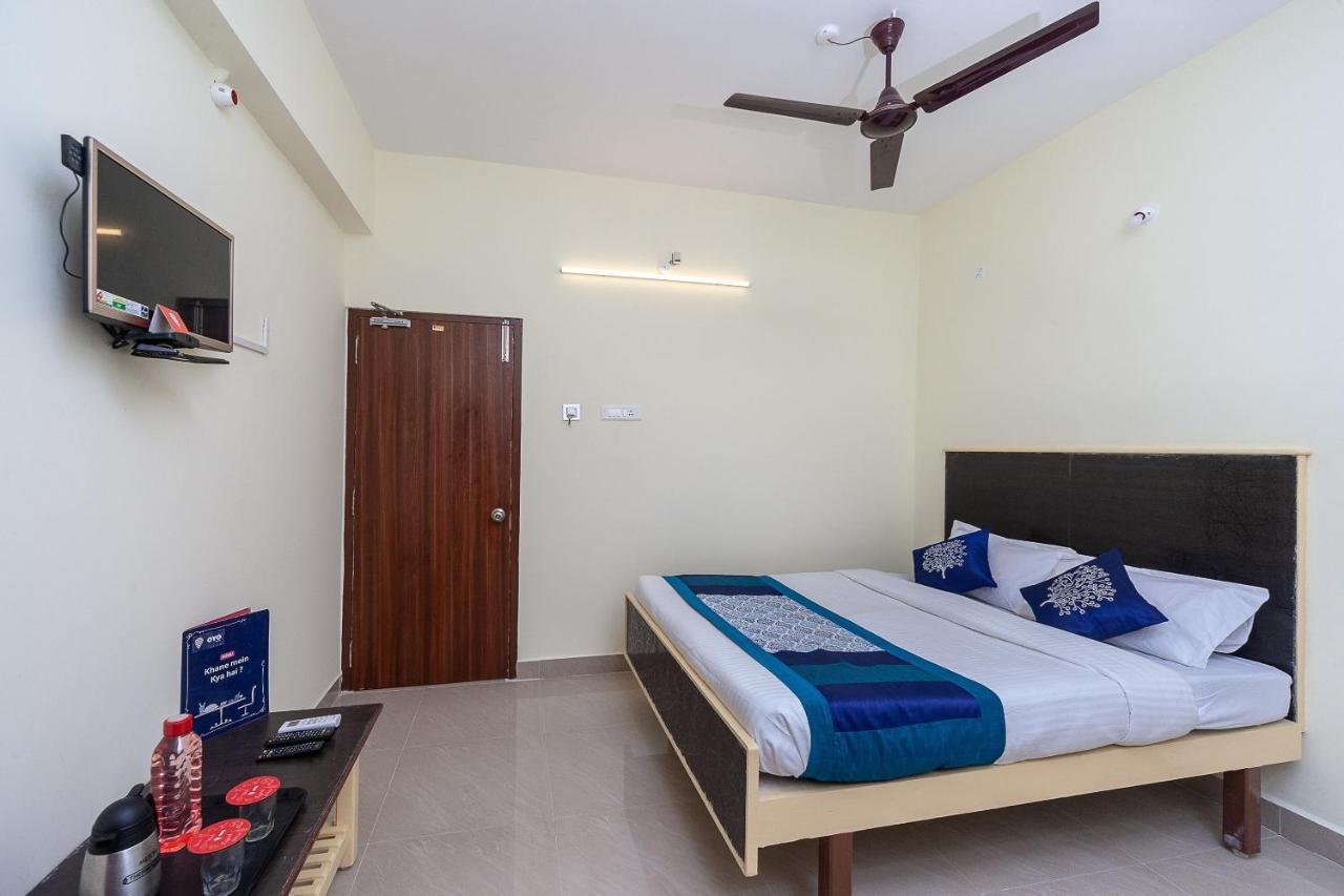 Oyo Hotel Sannidhi Residency Tirupati Exterior foto